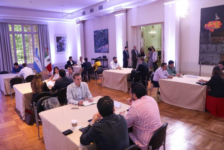 Ronda de negocios en Cancillería con empresarios mexicanos del sector de carne bovina y aviar