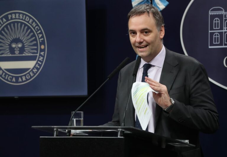 Adorni sobre la construcción de la base naval integrada de Argentina y EEUU: “Muestra nuestra integración al mundo occidental y desarrollado”