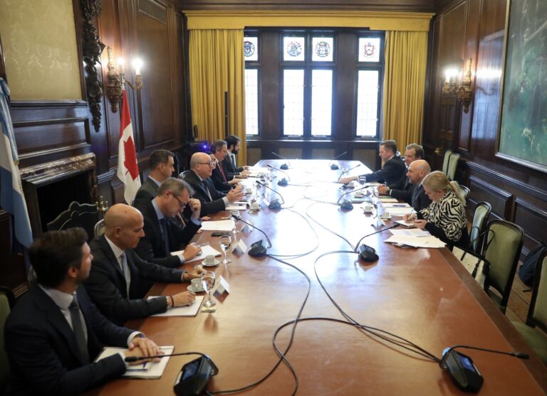 Argentina y Canadá destacan solidez de la relación bilateral