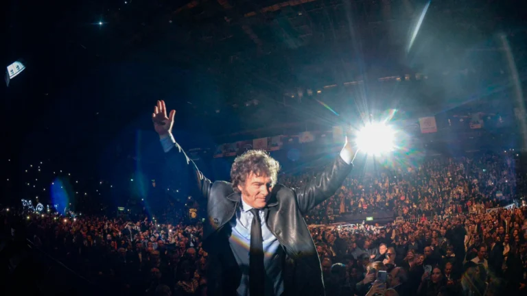 Milei montó un show en el Luna Park, en el que hubo críticas al Estado, a los “zurdos” y a la ley del aborto