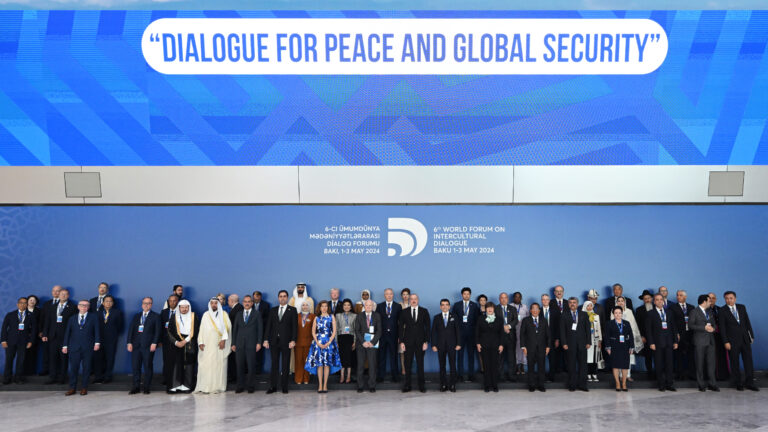 ONU Turismo insta a entablar un diálogo intercultural y a tomar medidas para hacer frente al cambio climático en el sector turístico