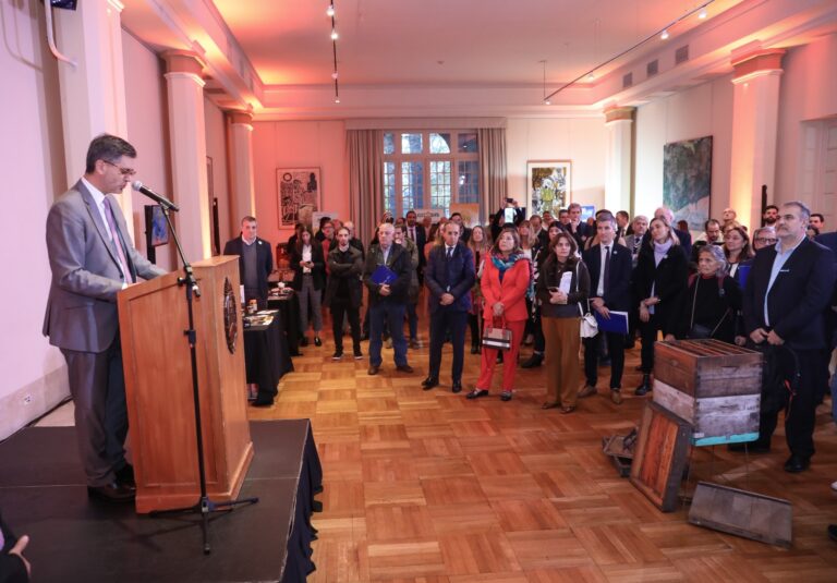 CIERRE DE LA “SEMANA DE LA MIEL” EN EL PALACIO SAN MARTÍN