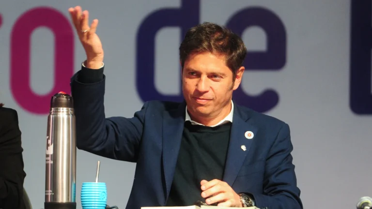 Kicillof pidió a la Legislatura que apruebe la creación de dos empresas estatales de salud