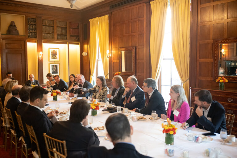 Mondino se reunió en Nueva York con empresarios en el Americas Society/Council of the Americas (AS/COA)