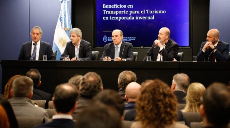 El Gobierno Nacional anunció beneficios y promociones en transporte para potenciar el turismo en todo el país