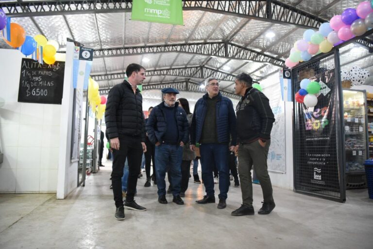 Avanzan en la creación de un Mercado Fijo en el distrito
