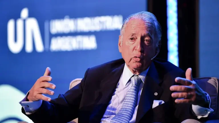 UIA sin respaldo: ¿Qué implica la ausencia de Milei y Caputo en la conferencia anual de los industriales?