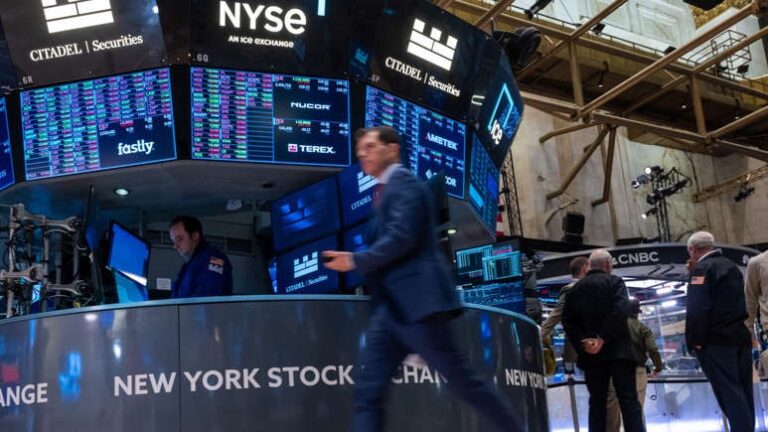 Cómo China hundió las principales bolsas mundiales