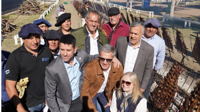 Scioli y Cornejo en la Fiesta Nacional de la Ganadería de Zonas Áridas