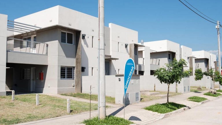 Milei avanzó en la disolución del Procrear: qué pasa con los créditos otorgados