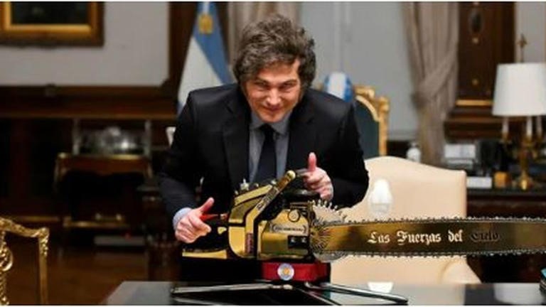 El Gobierno advirtió que resistirá a la derogación de decretos de Milei que votó Diputados